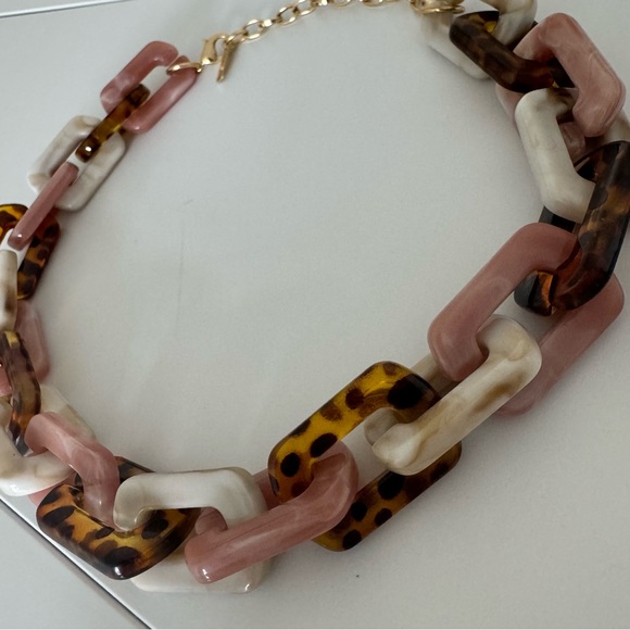 Isadora necklace chain link 🔗 pink brown white crystal look style chained gold - Picture 2 of 10